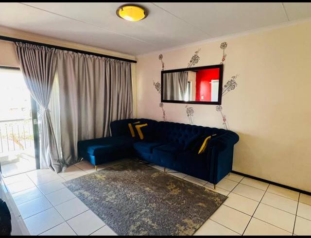 2 BEDROOM APARTMENT FOR SALE IN OAKDENE